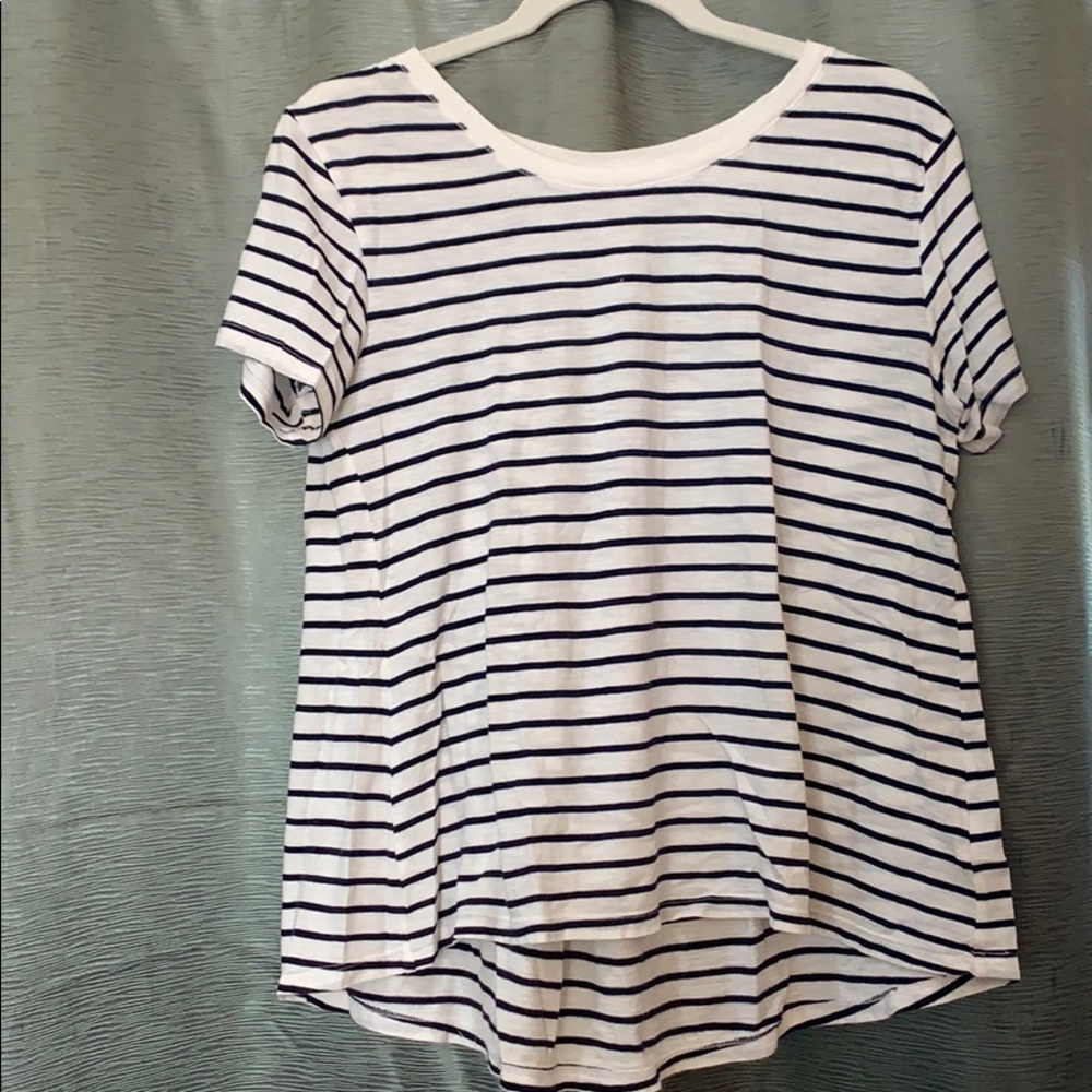 GAP tee